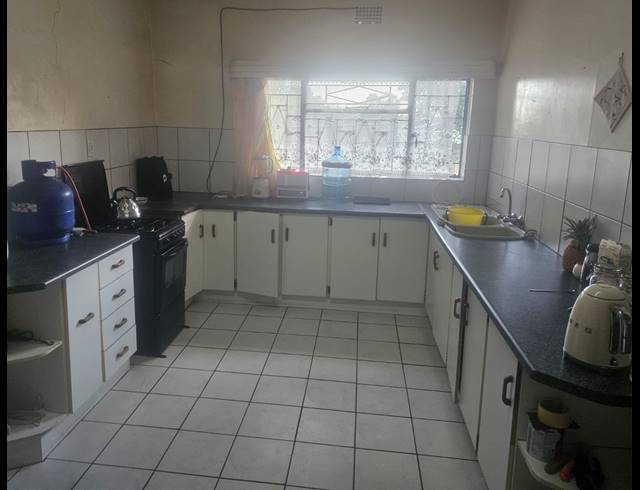 2 BEDROOM HOUSE FOR SALE IN RENSBURG